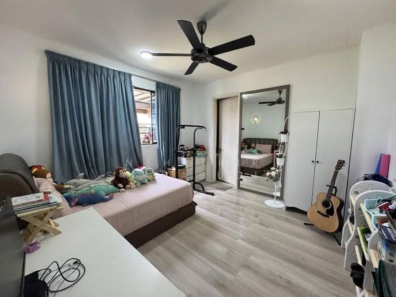 Semi-Detached House for Sale in Denai Alam (Shah Alam) - Nahathir Shahabudin - Bedroom - PropertyGuru.com.my