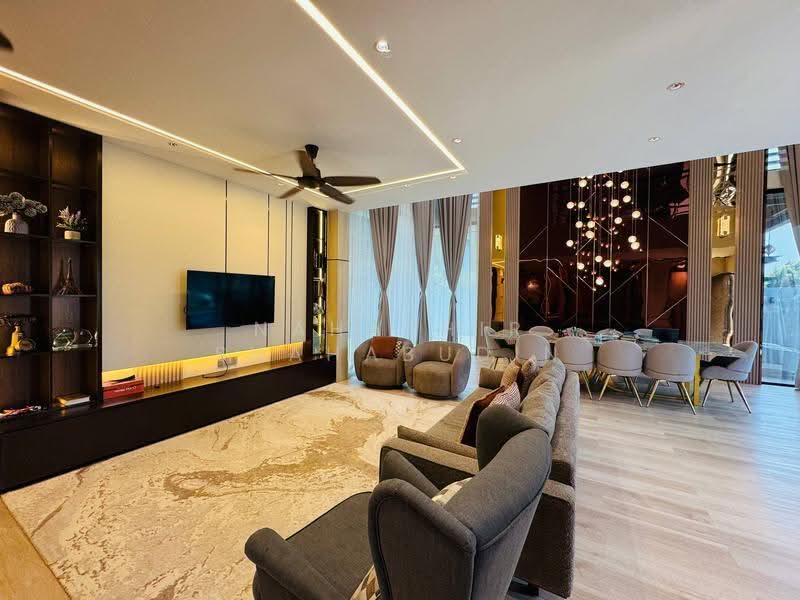 Semi-Detached House for Sale in Denai Alam (Shah Alam) - Nahathir Shahabudin - Living Room - PropertyGuru.com.my
