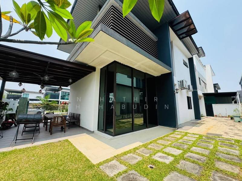 Semi-Detached House for Sale in Denai Alam (Shah Alam) - Nahathir Shahabudin - Exterior - PropertyGuru.com.my