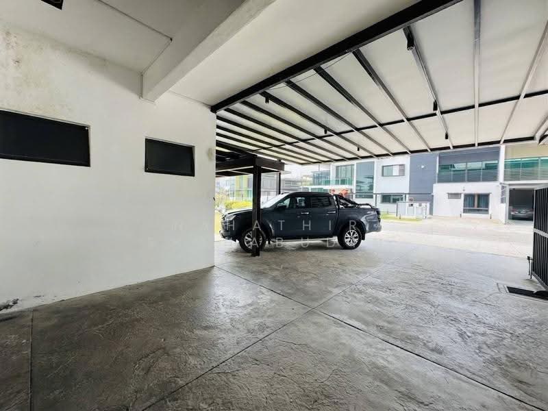 Semi-Detached House for Sale in Denai Alam (Shah Alam) - Nahathir Shahabudin - Exterior - PropertyGuru.com.my