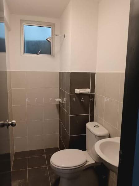 Kediaman Servis untuk Disewa di Kita Impian @ Cybersouth - Azizirrahim . - Bathroom - PropertyGuru.com.my