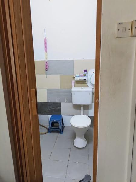 Terraced House for Sale in Taman Wangsa Permai (Kepong) - Joyce Low - Bathroom - PropertyGuru.com.my