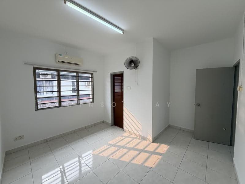 Semi-Detached House for Rent in Taman Tasik Semenyih (Semenyih) - Winson Tay - PropertyGuru.com.my