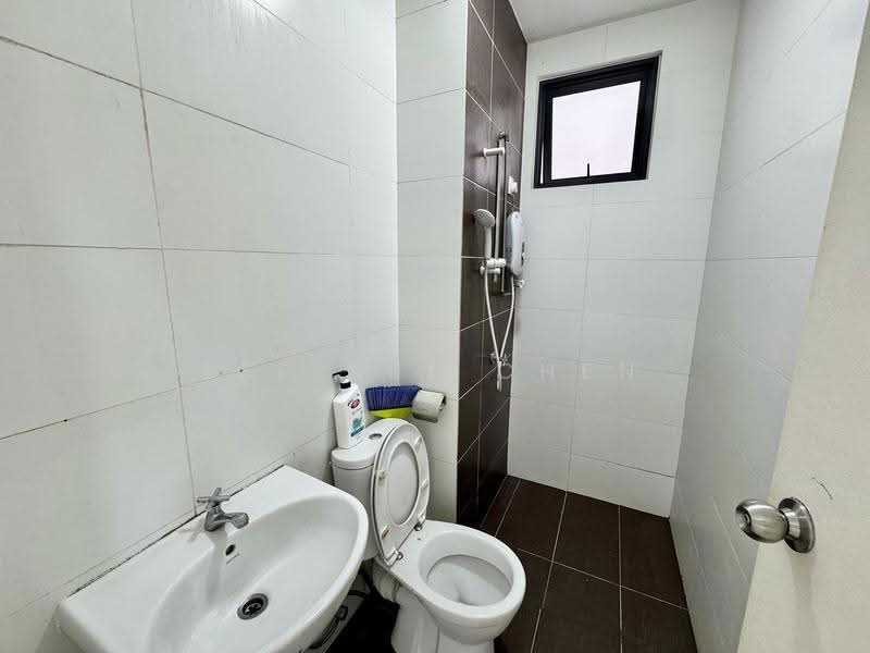 Condominium for Sale at Skyview Residence - Lee Xue Chen - Bathroom - PropertyGuru.com.my