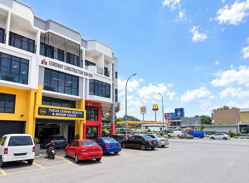 Shop / Office untuk Dijual di Taman Sri Batu Caves (Batu Caves) - Chris Tye - Exterior - PropertyGuru.com.my