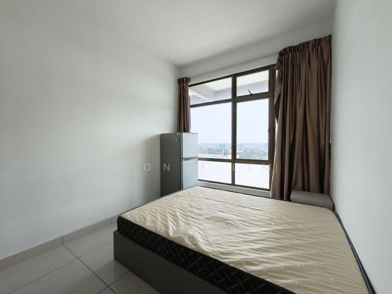 Kediaman Servis untuk Dijual di PARC Regency (Residensi Masai) - Yvonne Lim - Bedroom - PropertyGuru.com.my