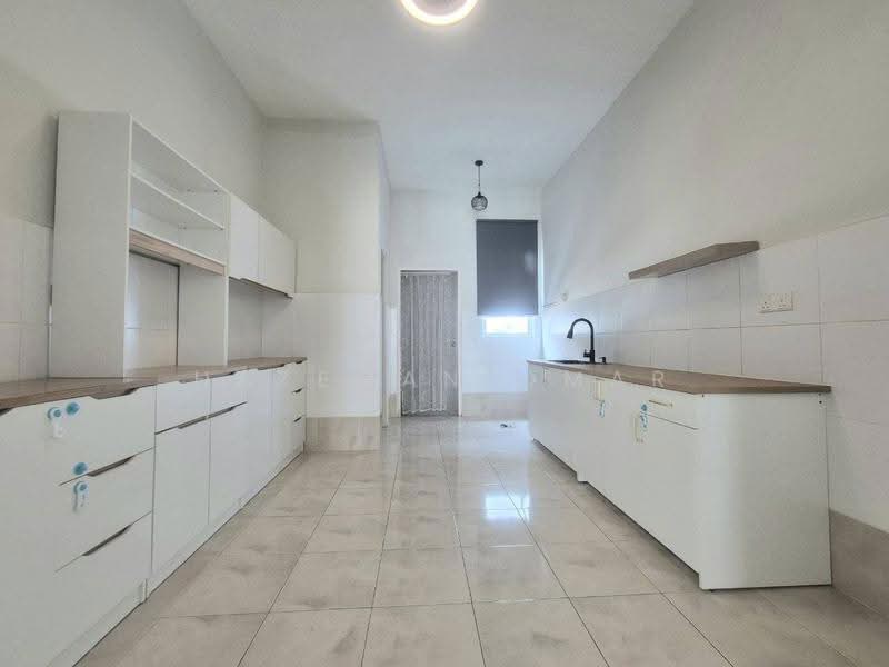 Rumah Teres 2-Tingkat untuk Dijual di Bangi (Selangor) - Hazeman Omar - Kitchen - PropertyGuru.com.my