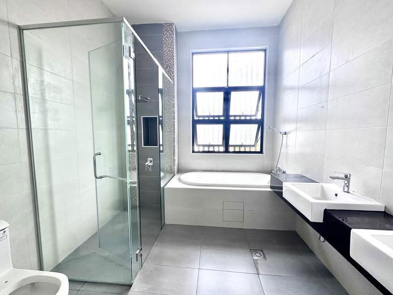 Rumah Berkembar untuk Dijual di Taman Melawati (Ulu Kelang) - Zana Zakri - Bathroom - PropertyGuru.com.my