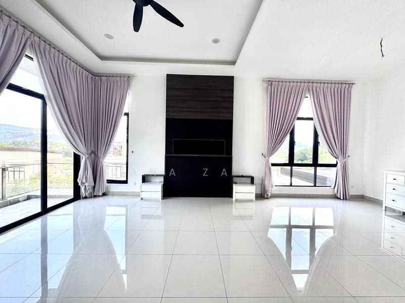 Rumah Berkembar untuk Dijual di Taman Melawati (Ulu Kelang) - Zana Zakri - Living Room - PropertyGuru.com.my