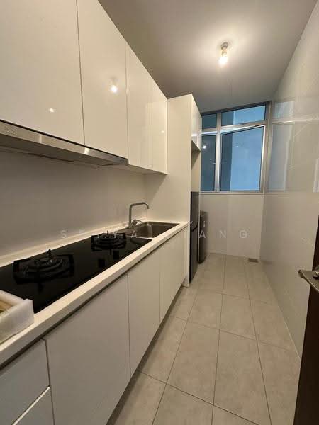 Kediaman Servis untuk Disewa di Paragon Residences @ Straits View - Seiya Liang - Kitchen - PropertyGuru.com.my