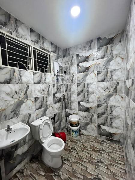 Rumah Berkembar untuk Dijual di Bukit Mertajam (Penang) - Candy Cheah - Bathroom - PropertyGuru.com.my