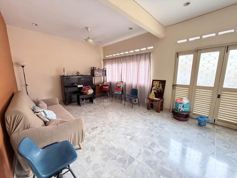 Bungalow House for Sale in Sea Park (Petaling Jaya) - Max Loh - Living Room - PropertyGuru.com.my