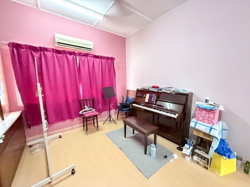 Bungalow House for Sale in Sea Park (Petaling Jaya) - Max Loh - Study - PropertyGuru.com.my