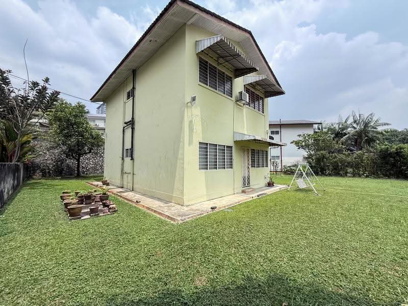 Bungalow House for Sale in Sea Park (Petaling Jaya) - Max Loh - Exterior - PropertyGuru.com.my