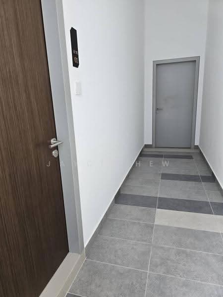 Kediaman Servis untuk Dijual di 8th & Stellar - Jaycie Hew - Corridor - PropertyGuru.com.my