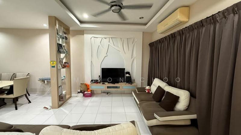 Rumah Teres 2-Tingkat untuk Dijual di Taman Setia Indah (Tebrau) - Jameson Choo - Living Room - PropertyGuru.com.my