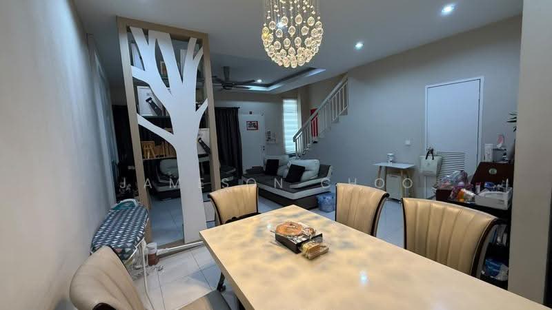 Rumah Teres 2-Tingkat untuk Dijual di Taman Setia Indah (Tebrau) - Jameson Choo - Living Room - PropertyGuru.com.my