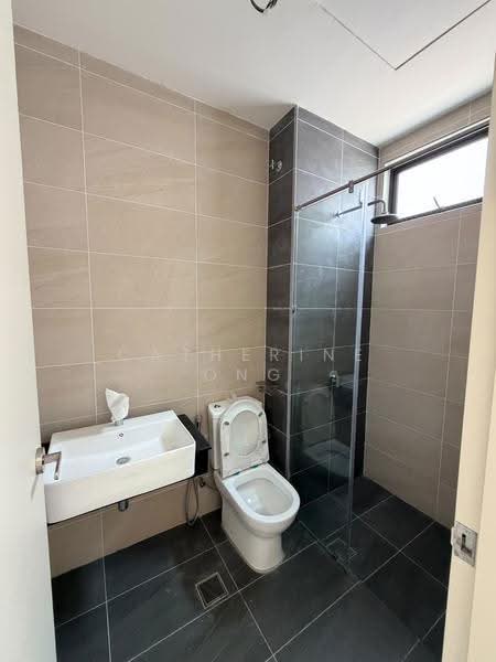 Semi-Detached House for Sale in Taman Sutera Utama (Skudai) - Catherine Ong - Bathroom - PropertyGuru.com.my