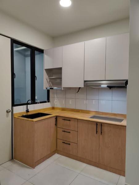 Service Residence for Rent at Majestic Maxim - Jaycie Hew - Kitchen - PropertyGuru.com.my