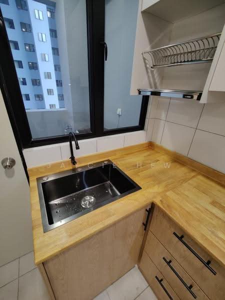 Service Residence for Rent at Majestic Maxim - Jaycie Hew - Kitchen - PropertyGuru.com.my