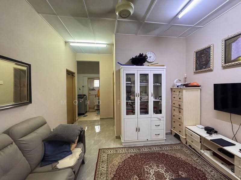 2-storey Terraced House for Sale in Bandar Baru Bangi (Selangor) - Mohd Faizal - Living Room - PropertyGuru.com.my