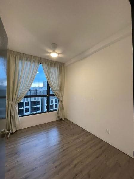 Kediaman Servis untuk Disewa di Henna Residence @ The Quartz WM - Jess Toh - Bedroom - PropertyGuru.com.my
