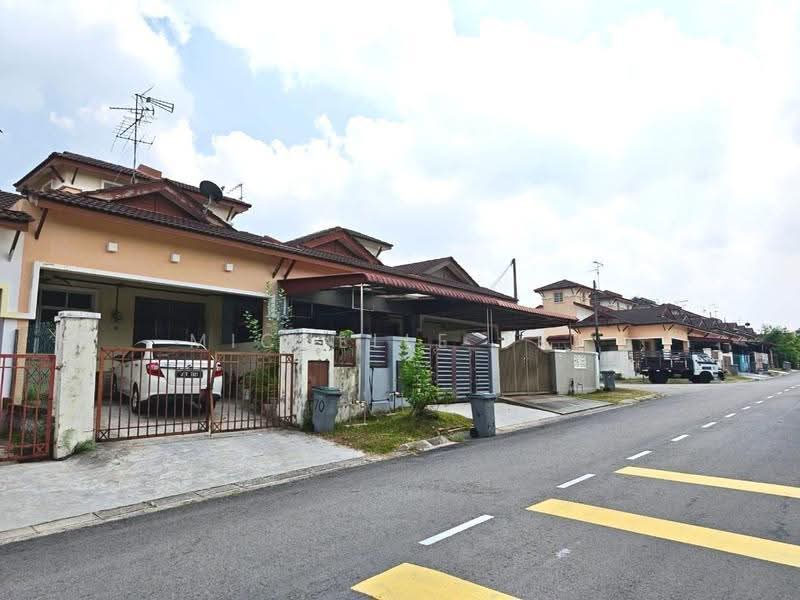 Rumah Teres 1-Tingkat untuk Dijual di Taman Setia Indah (Tebrau) - Michelle Tey - Exterior - PropertyGuru.com.my