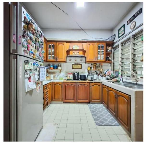 Rumah Teres untuk Dijual di Usj 4 (Subang Jaya) - Lydia Loo - Kitchen - PropertyGuru.com.my