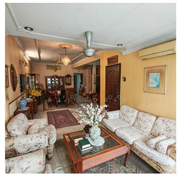 Rumah Teres untuk Dijual di Usj 4 (Subang Jaya) - Lydia Loo - Living Room - PropertyGuru.com.my