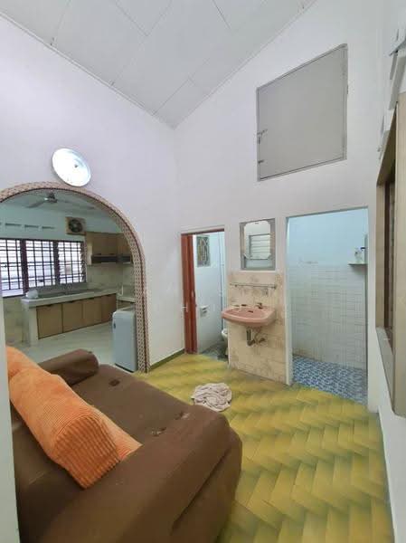 Rumah Teres 1-Tingkat untuk Disewa di Taman Abad (Johor Bahru) - Jameson Choo - PropertyGuru.com.my