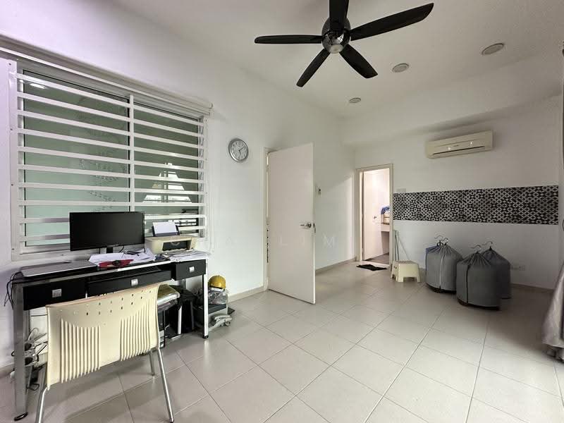 Semi-Detached House for Sale in Taman Mahkota Mutiara (Cheras) - ChaoLim . - Study - PropertyGuru.com.my