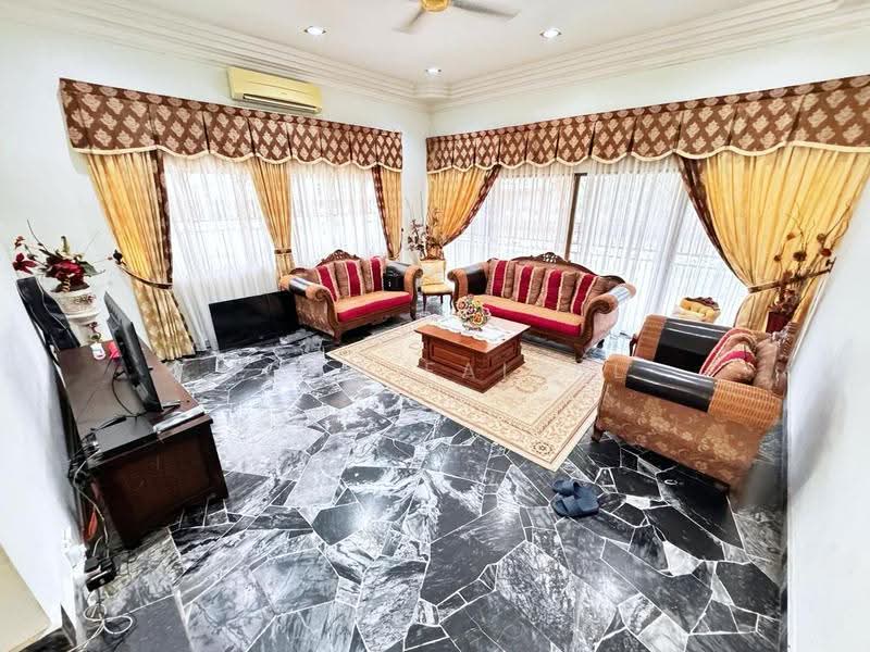 Bungalow House for Sale in Bandar Baru Bangi (Selangor) - Mohd Faizal - Living Room - PropertyGuru.com.my
