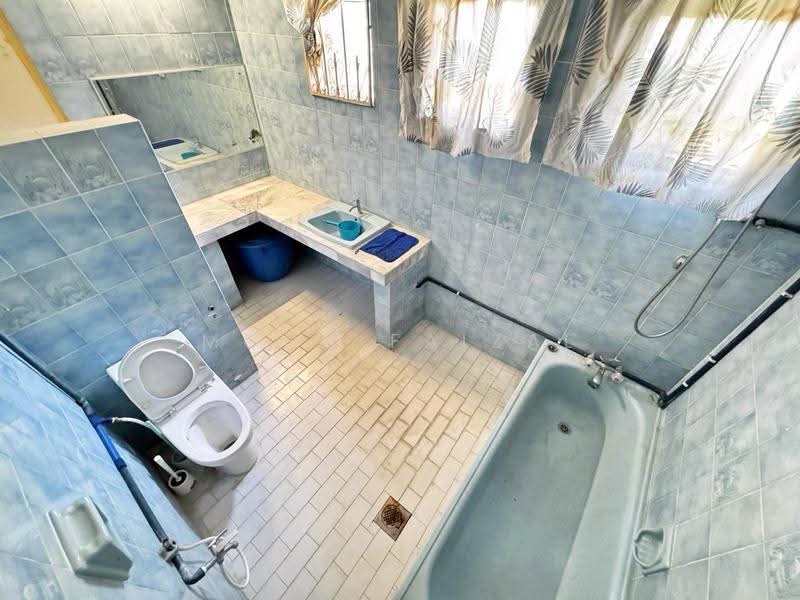 Bungalow House for Sale in Bandar Baru Bangi (Selangor) - Mohd Faizal - Bathroom - PropertyGuru.com.my