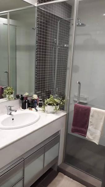 Kondominium untuk Dijual di Puteri Palma Condominiums - Tricia Peck Kwan Lim - Bathroom - PropertyGuru.com.my