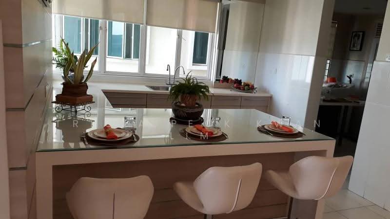 Kondominium untuk Dijual di Puteri Palma Condominiums - Tricia Peck Kwan Lim - Kitchen - PropertyGuru.com.my