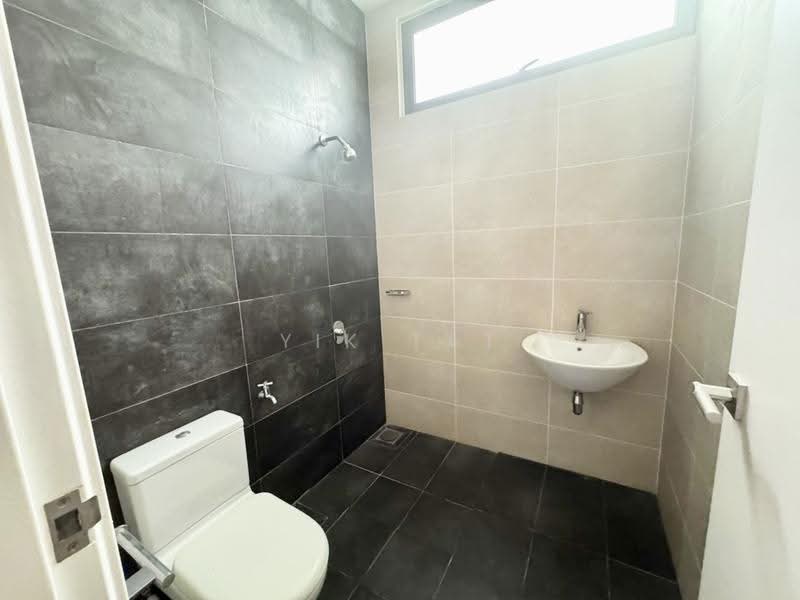 Semi-Detached House for Sale in Eco Botanic (Iskandar Puteri (Nusajaya)) - Yik Tat - Bathroom - PropertyGuru.com.my