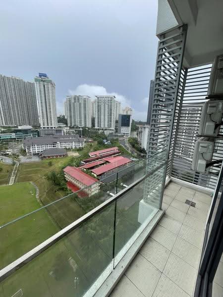 Kediaman Servis untuk Disewa di Southlink - CK Chern - Balcony - PropertyGuru.com.my