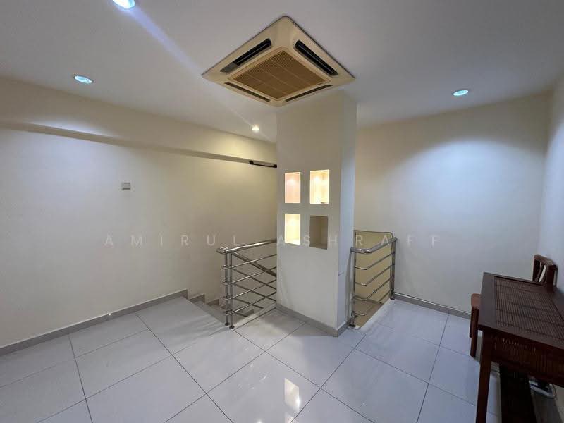 Townhouse for Sale in KL City Centre (Kuala Lumpur) - Amirul Ashraff - Interior - PropertyGuru.com.my