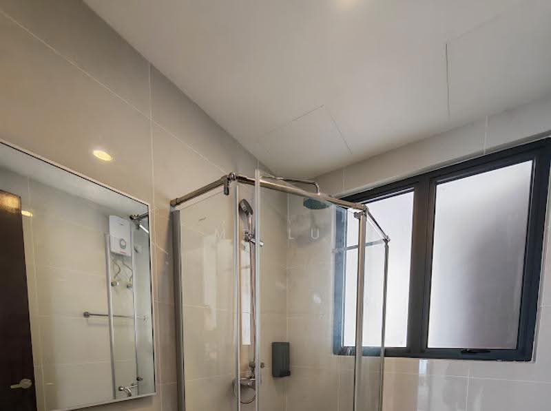 Condominium for Rent at Kings Bay @ Country Garden Danga Bay - Mr Lu - Bathroom - PropertyGuru.com.my