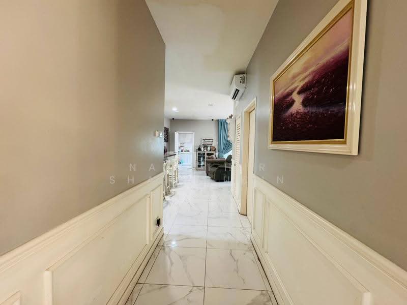 Semi-Detached House for Sale in Shah Alam (Selangor) - Nahathir Shahabudin - Corridor - PropertyGuru.com.my