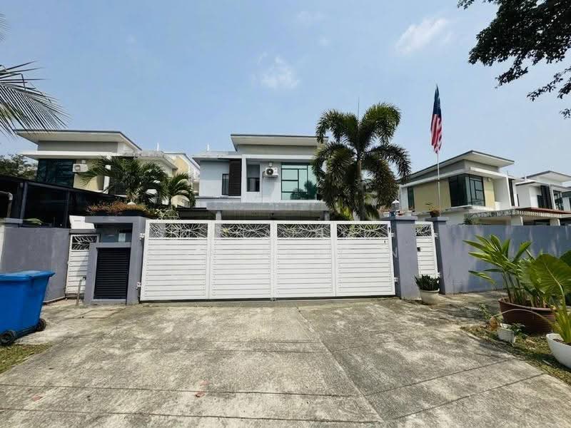 Semi-Detached House for Sale in Shah Alam (Selangor) - Nahathir Shahabudin - Exterior - PropertyGuru.com.my