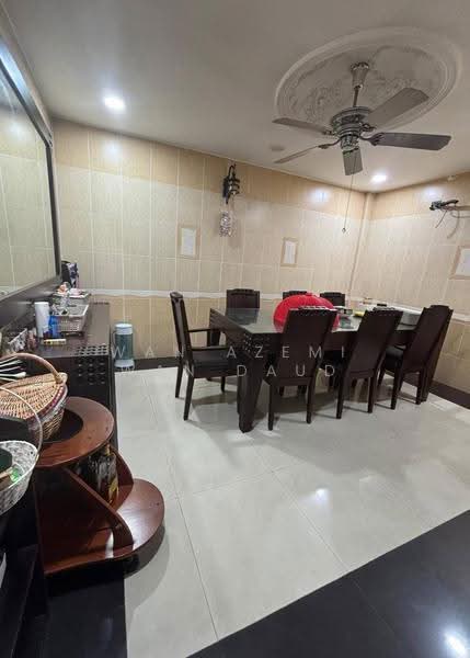 Rumah Teres 2-Tingkat untuk Disewa di Puchong (Selangor) - Wan Azemi Wan Daud - Dining Room - PropertyGuru.com.my