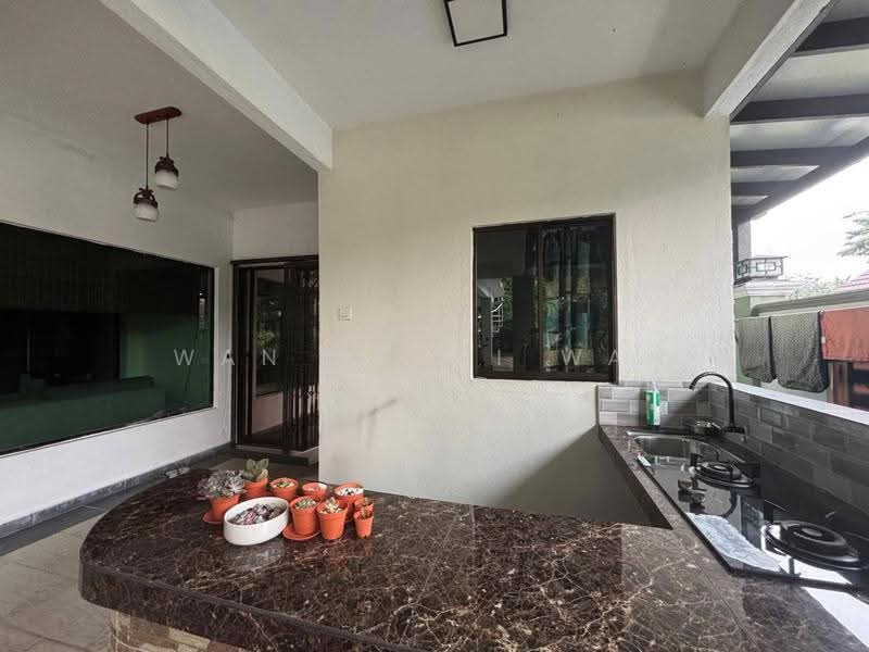 Rumah Teres 2-Tingkat untuk Disewa di Puchong (Selangor) - Wan Azemi Wan Daud - Exterior - PropertyGuru.com.my