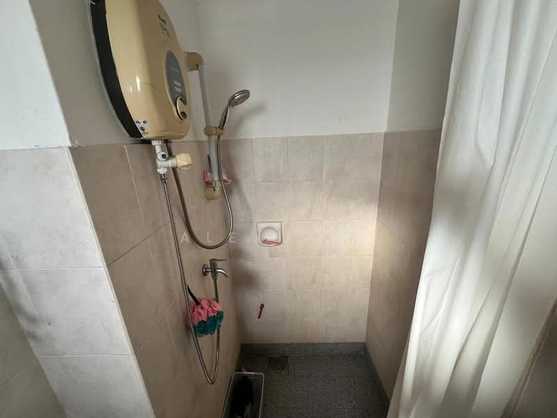 Condominium for Sale at Changkat View - Alex Yap - Bathroom - PropertyGuru.com.my