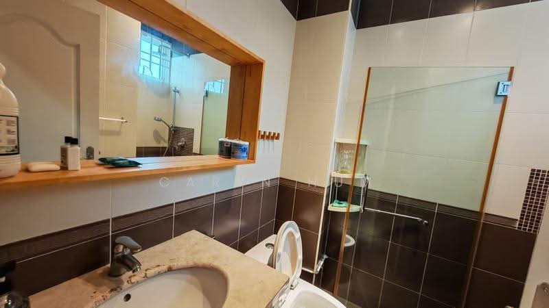 Bungalow House untuk Dijual di Batu Ferringhi (Penang) - Caryn Hum - Bathroom - PropertyGuru.com.my