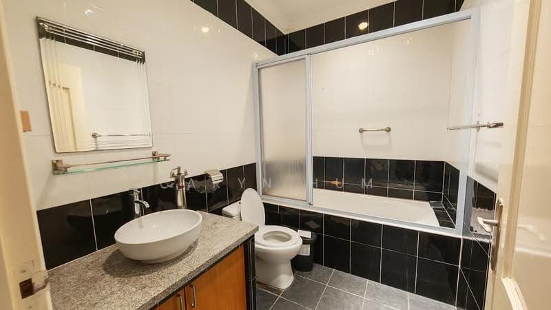 Bungalow House untuk Dijual di Batu Ferringhi (Penang) - Caryn Hum - Bathroom - PropertyGuru.com.my