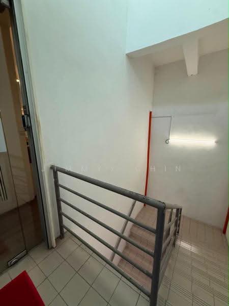 Shop for Sale in Kuching (Sarawak) - Jimmyy Chin - Corridor - PropertyGuru.com.my