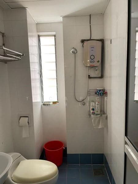 Kondominium untuk Dijual di City Garden Palm Villa Condominium - Tricia Peck Kwan Lim - Bathroom - PropertyGuru.com.my