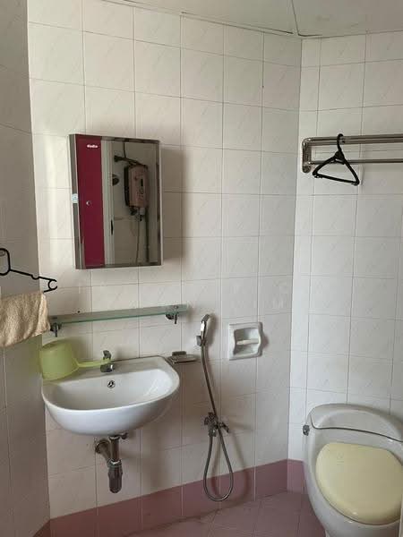 Kondominium untuk Dijual di City Garden Palm Villa Condominium - Tricia Peck Kwan Lim - Bathroom - PropertyGuru.com.my