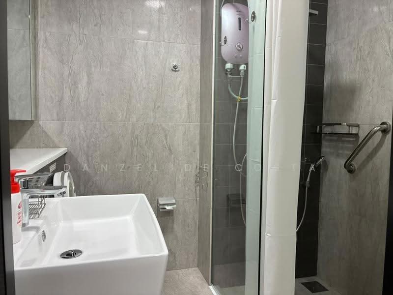 Service Residence for Sale at Cantara Residences - Danzel De Costa - Bathroom - PropertyGuru.com.my